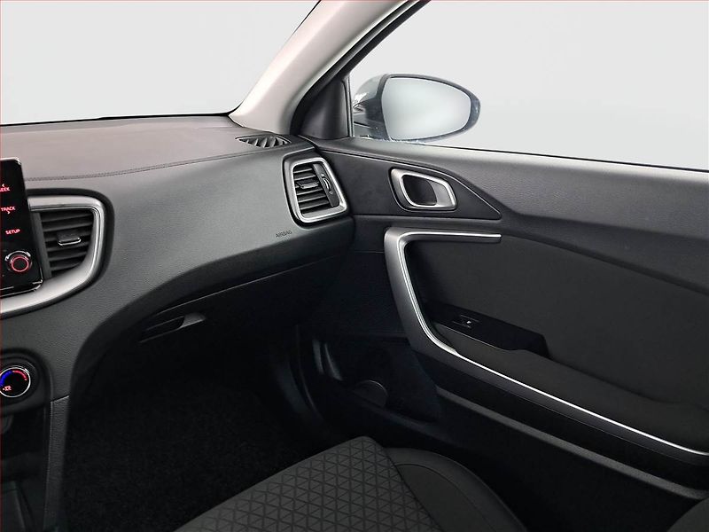 Kia Ceed (2023) Spin 1.0 T-GDI, SPIN, DPH - fotka 8 z 23