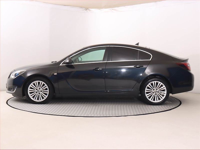 Opel Insignia (2015) 2.0 CDTI, Automat, Navi - fotka 3 z 20