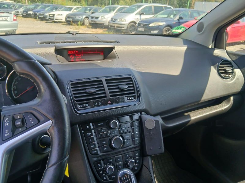 Opel Meriva 1.6 cdti, r.v. 2016, ALU - fotka 25 z 37