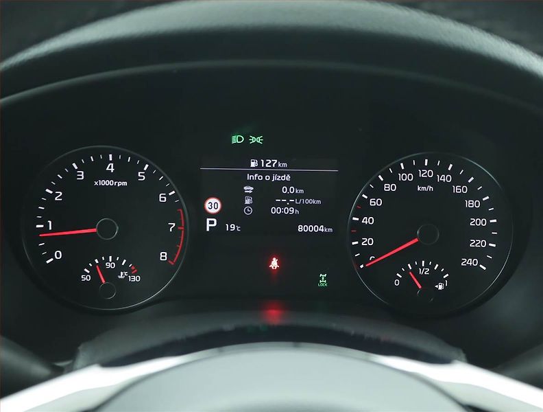 Kia Sportage (2019) 1.6 T-GDI - fotka 11 z 17