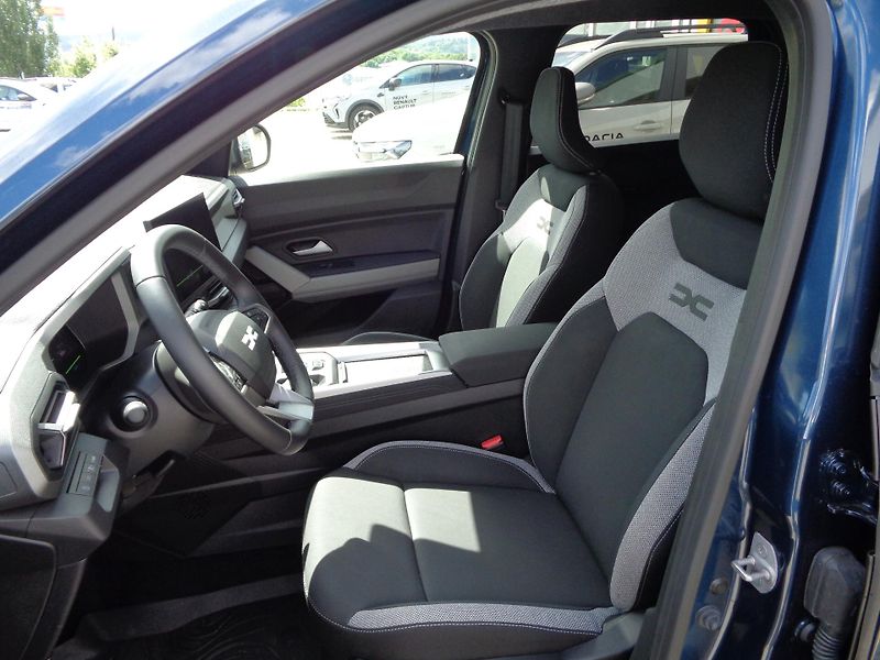 Dacia Bigster Journey hybrid 155   - fotka 10 z 23