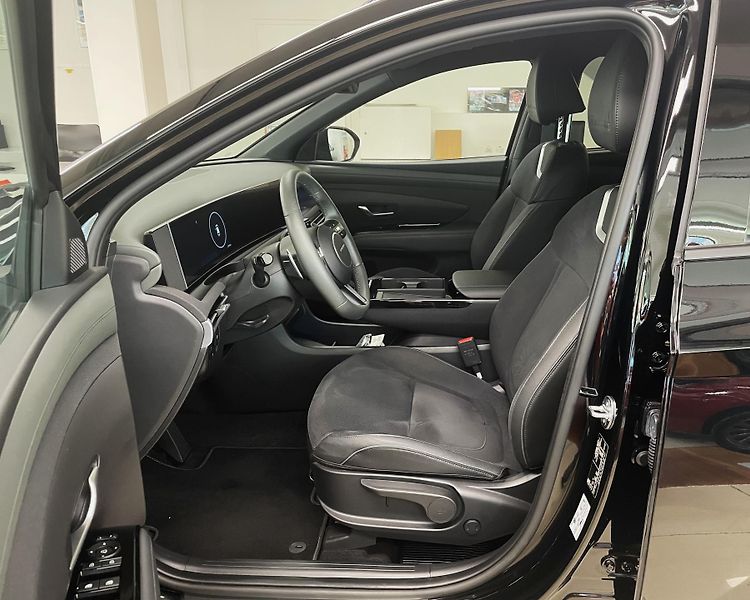 Hyundai Tucson 20 YEARS, HEV, 1-6 T-GDI, ČR - fotka 10 z 35