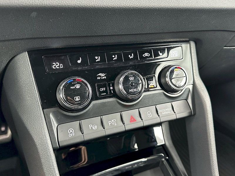 Škoda Karoq (2025) DSG 1.5TSI 110kW SportLine - fotka 24 z 36