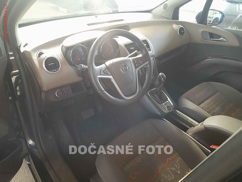 Opel Meriva (2011) 1.7 CDTi, AT - fotka 3 z 3