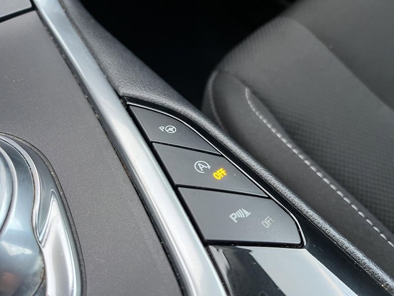 Ford S-MAX (2020) 2.0 110kw, Fordpass, Navi - fotka 15 z 23