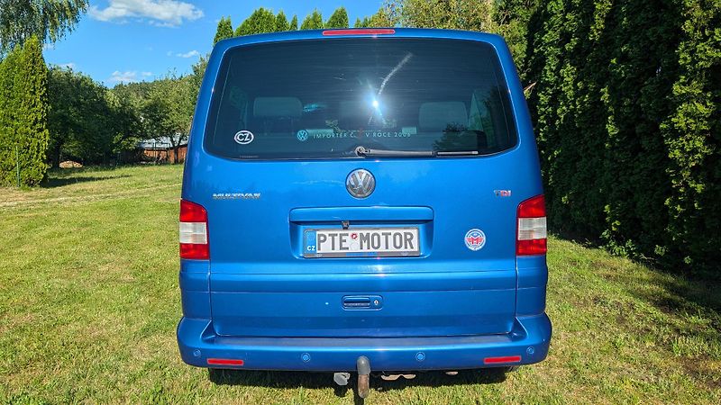Volkswagen Multivan (2007) - fotka 4 z 39