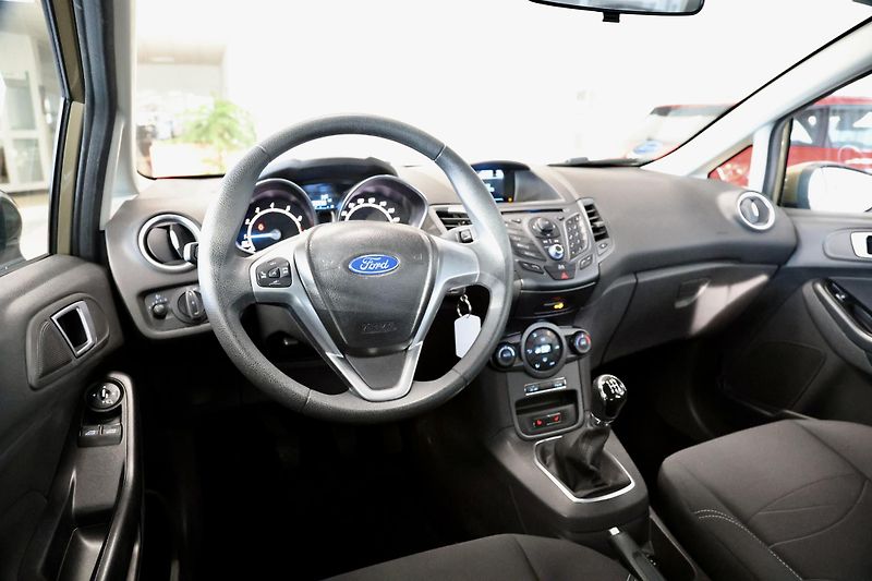 Ford Fiesta (2013) 1.0 59kW Digi Klima 33000KM - fotka 19 z 20