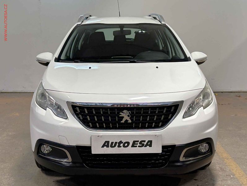 Peugeot 2008 (2016) 1.2 PT, 2.maj,ČR, AT, autoAC - fotka 2 z 14