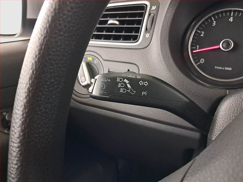 Volkswagen Polo (2012) Comfortline 1.2 TSI, Tempomat - fotka 17 z 18