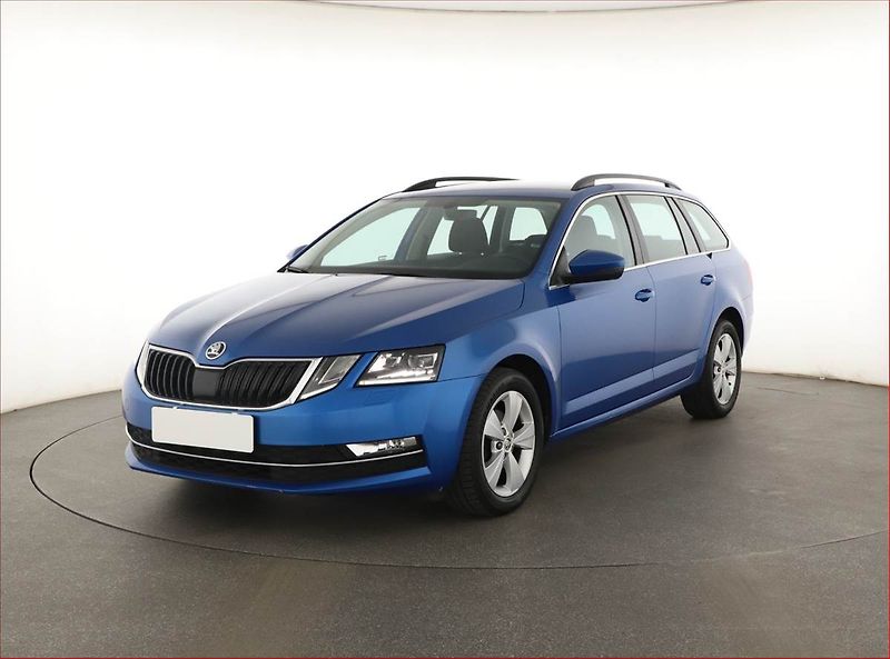 Škoda Octavia (2018) 1.6 TDI, Serv.kniha, Tempomat - fotka 2 z 13