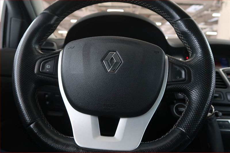 Renault Laguna (2010) 2.0 dCi, po STK, Klima - fotka 14 z 15