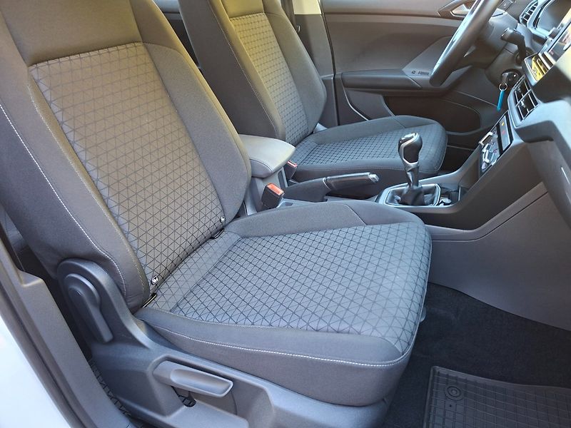 Volkswagen T-Cross (2019) 1.0TSI 70kW MAN -1.MAJITEL - fotka 20 z 34
