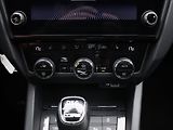 Škoda Octavia 2,0 TDI 135kW RS DSG 1.Maj. - náhled 23