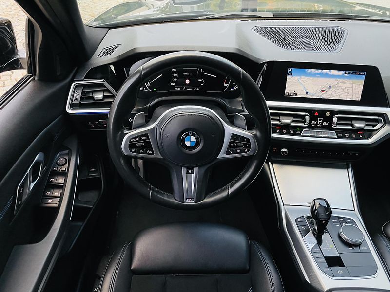 BMW Řada 3 320d XDRIVE M-PAKET VÝHŘEV - fotka 28 z 59