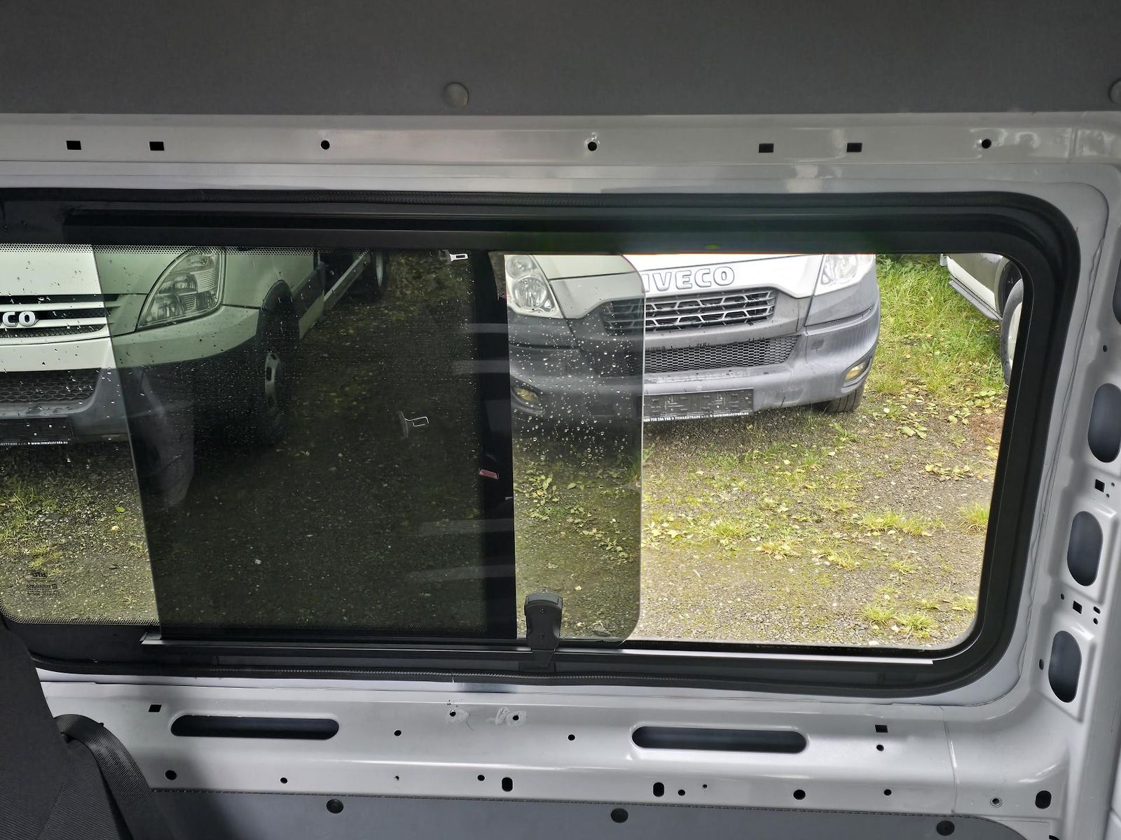 Opel Movano 6 MÍST K SEZENÍ! L2H2 — foto 12