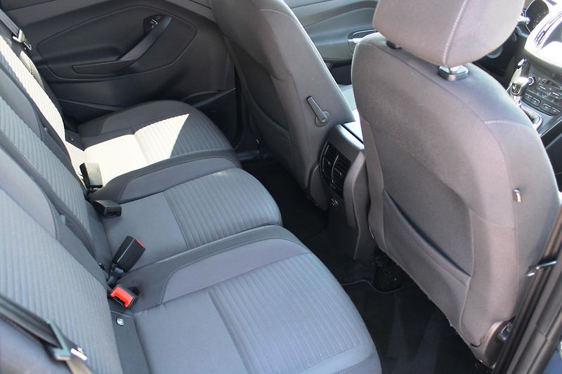 Ford C-MAX (2019) REZERVACE - fotka 14 z 28