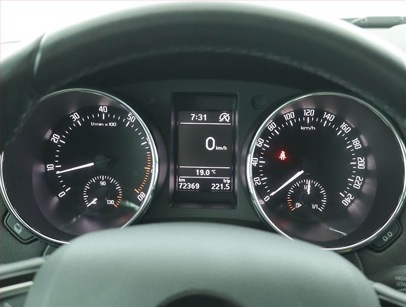 Škoda Yeti (2013) Ambition 1.4 TSI, Tempomat - fotka 11 z 15
