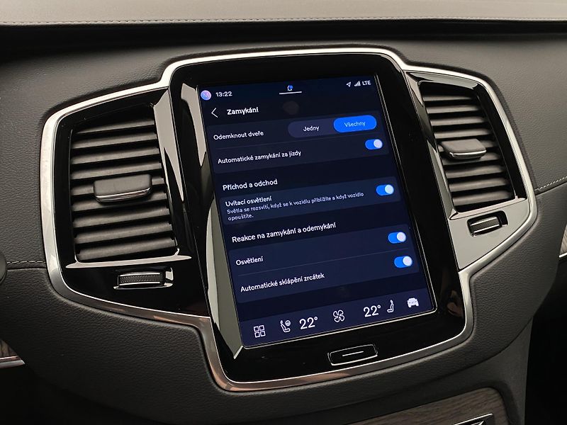 Volvo XC90 B5 AWD DARK PLUS AUT CZ 7m - fotka 58 z 67