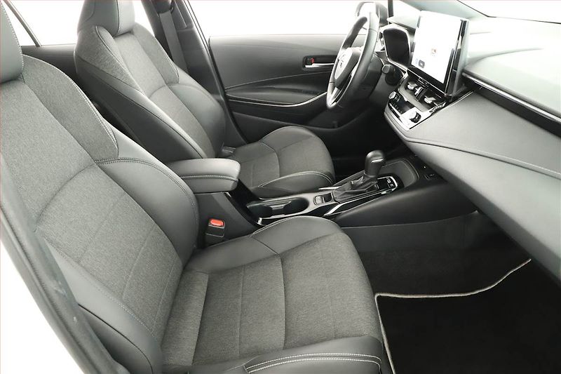 Toyota Corolla (2024) Style 1.8 Hybrid - fotka 7 z 20