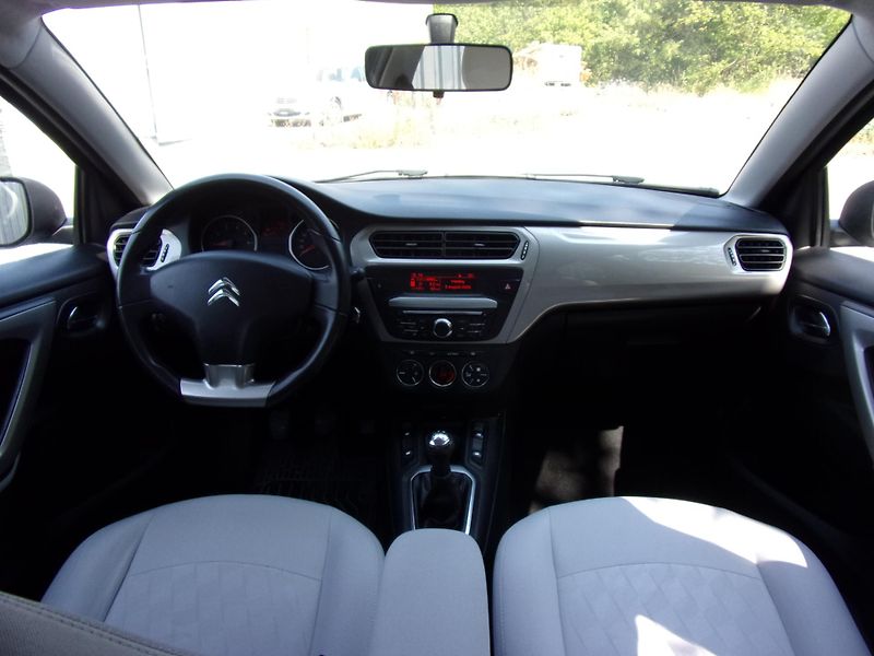 Citroën C-Elysée (2016) 1.6HDi 73kW EXCLUSIVE PŮVOD ČR - fotka 10 z 20