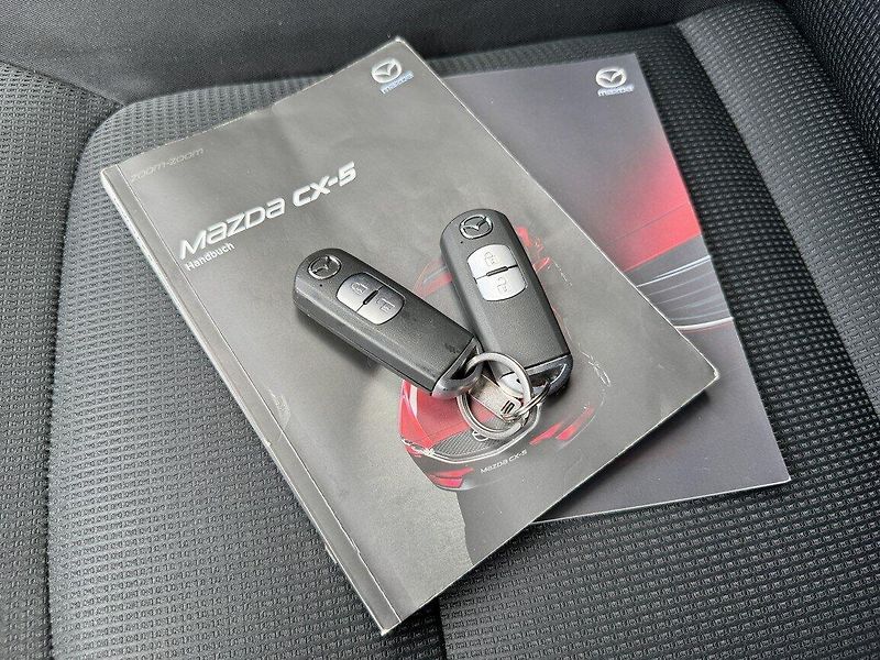 Mazda CX-5 (2017) 2.0 G-165 LED Navi Kamera Blis - fotka 30 z 48