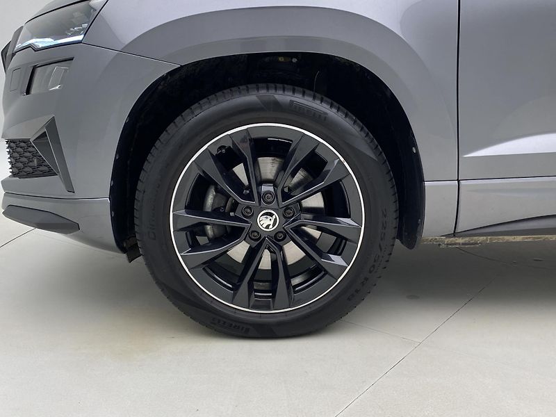 Škoda Karoq 2.0TSI SPORTLINE 4x4 REZERVACE - fotka 31 z 55