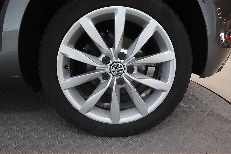 Volkswagen Golf (2017) 1.0 TSI, Serv.kniha, Tempomat - fotka 14 z 18