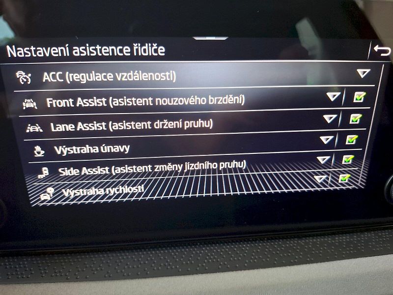Škoda Scala (2025) TOP SELECTION TSI 85/1.0 M6F - fotka 26 z 29