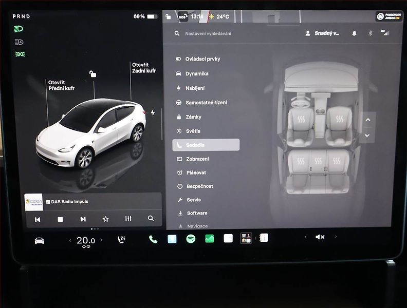 Tesla Model Y (2024) Long Range AWD 79kWh, SoH 95% - fotka 19 z 30