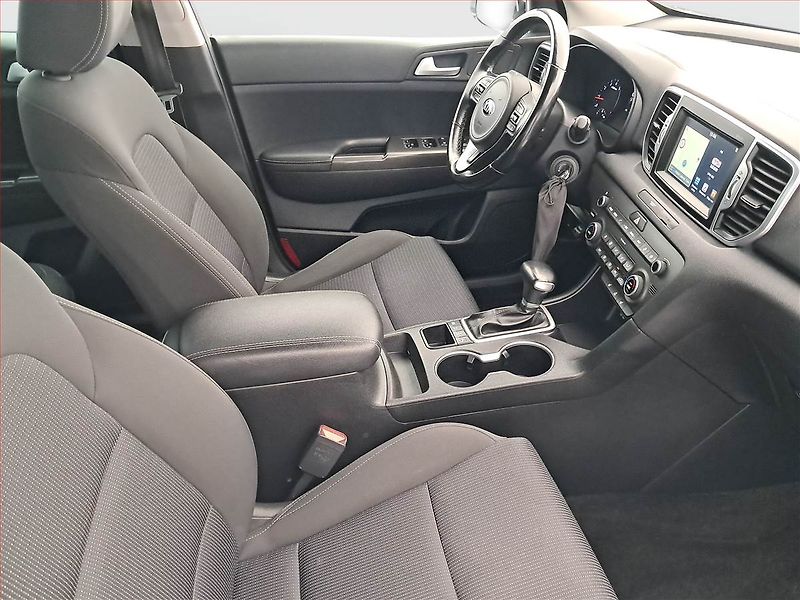 Kia Sportage (2017) 1.6 T-GDI, 4X4, Automat - fotka 9 z 17