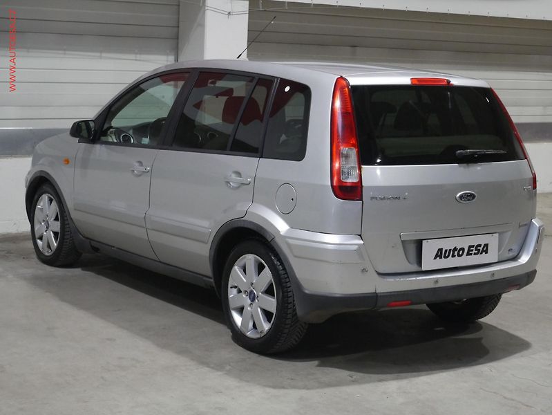 Ford Fusion (2005) 1.6TDCI, ČR, AC, STK11/27 - fotka 4 z 16