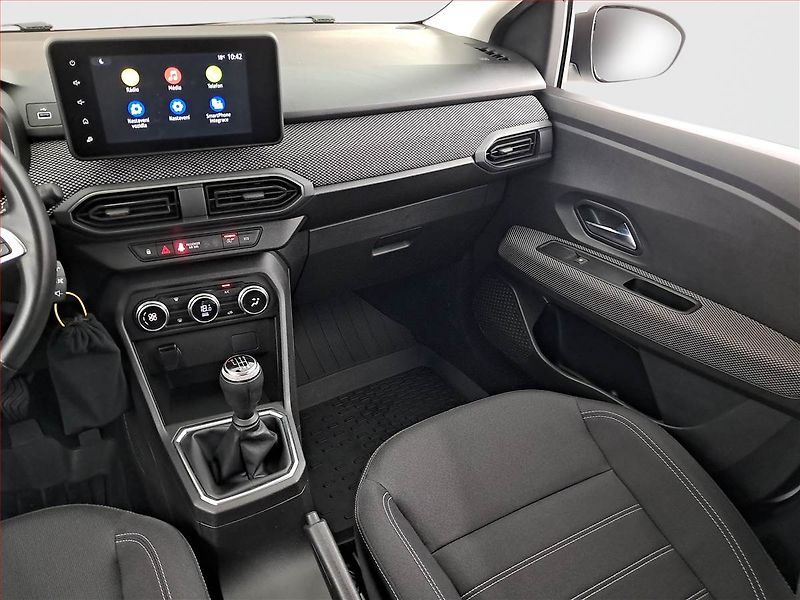 Dacia Sandero (2022) 1.0 TCe LPG, LPG, ČR,1.maj - fotka 8 z 19