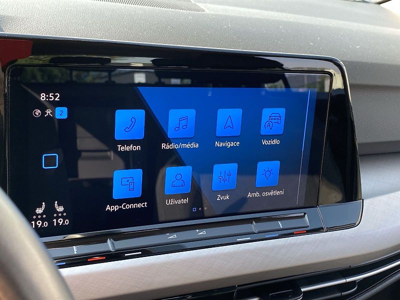 Volkswagen Golf (2023) 1.5 TSI Life GT - fotka 15 z 29