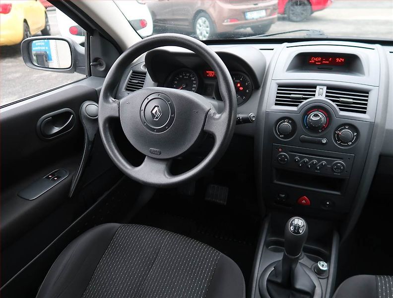 Renault Mégane (2005) 1.4 16V, ČR,1.maj, Serv.kniha - fotka 7 z 15