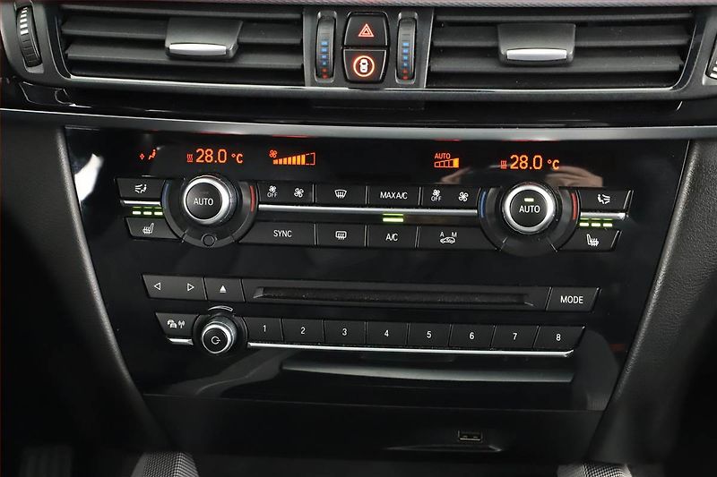 BMW X5 (2017) xDrive30d - fotka 16 z 22