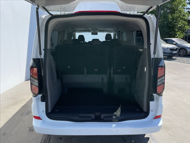 Ford Tourneo Custom 2,0 EcoBlue AWD A8 Titanium L2 - fotka 21 z 21