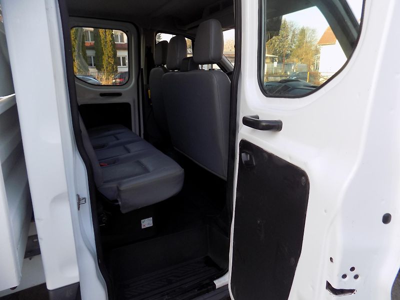 Ford Transit (2017) 2.0 96KW 7MÍST SKLÁPĚČ - fotka 34 z 47
