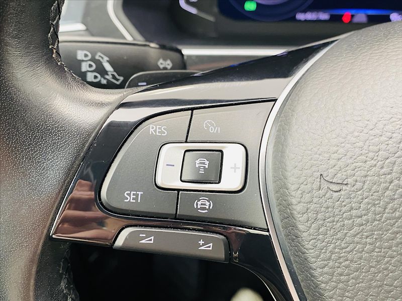 Volkswagen Tiguan 2,0 TDI DSG 4x4 Highline - fotka 13 z 24