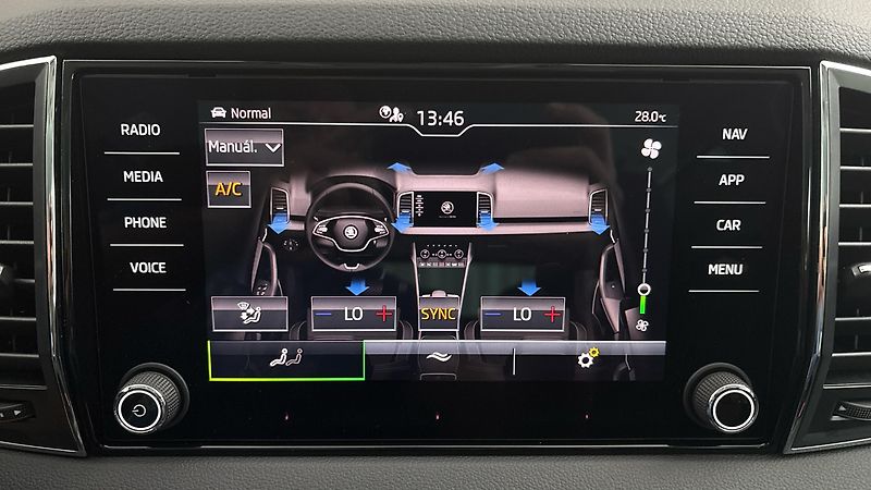 Škoda Karoq 1.5 TSI DSG Style - fotka 26 z 29