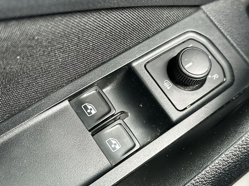 Škoda Scala (2020) 1.0 TSI Ambition - fotka 16 z 26