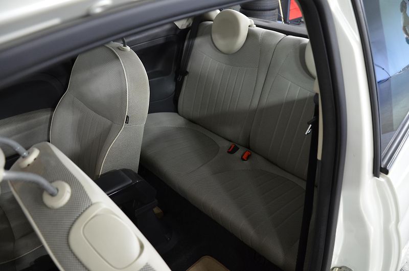 Fiat 500 (2010) 1.2i 51kw panorama - fotka 13 z 14