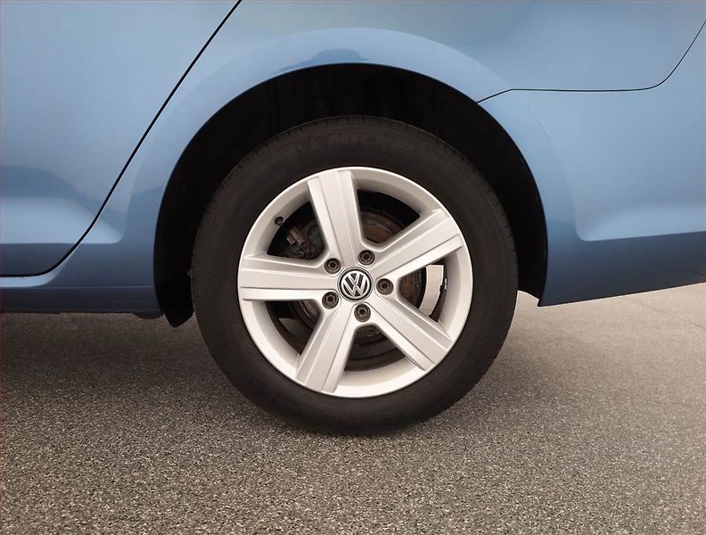 Volkswagen Golf (2016) Highline 1.6 TDI, Xenony - fotka 19 z 19