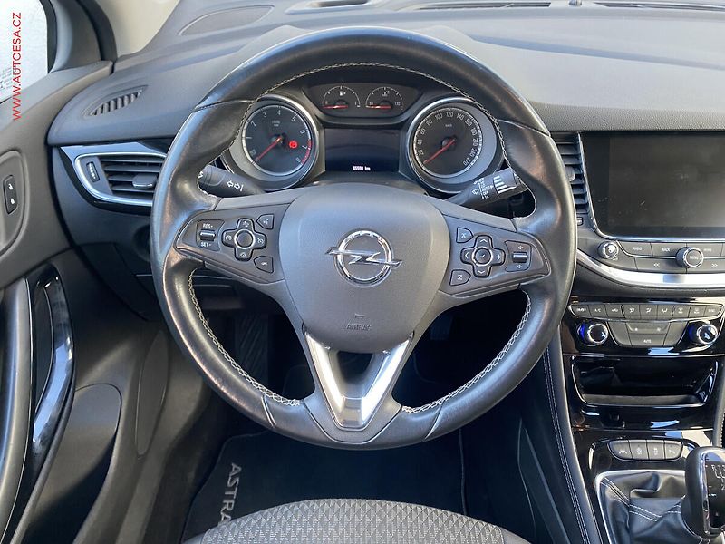 Opel Astra (2016) 1.0T, Edition, navi - fotka 11 z 16