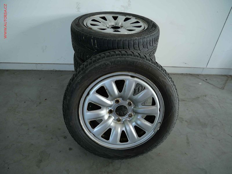 Renault Fluence (2010) 1.6i, ČR, Navi, AC - fotka 21 z 21