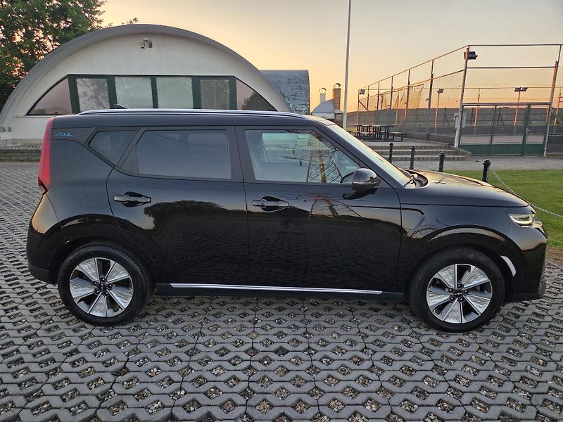 Kia e-Soul (2022) 64 kWh SoH 97,3%,Vision,DPH - fotka 4 z 41