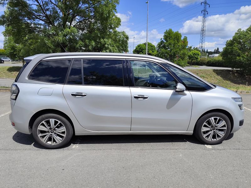 Citroën Grand C4 Picasso (2014) - fotka 5 z 34