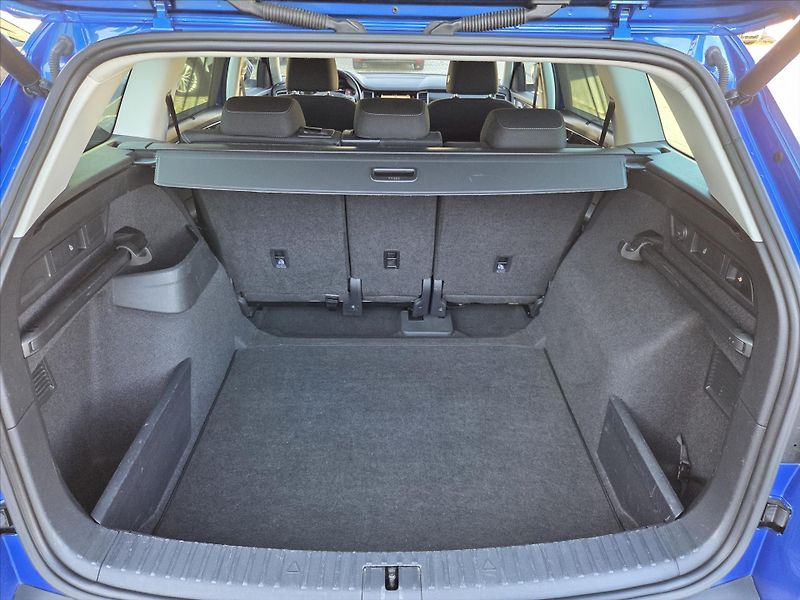 Škoda Kodiaq 2,0 TSi DSG 4x4 Tažné Style Pr - fotka 13 z 26