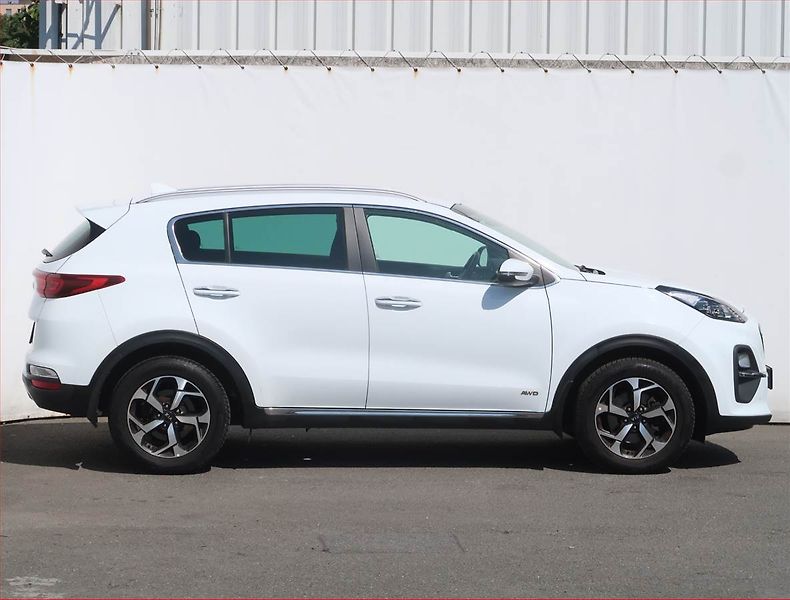 Kia Sportage (2020) 1.6 CRDi, 4X4, Serv.kniha - fotka 6 z 23