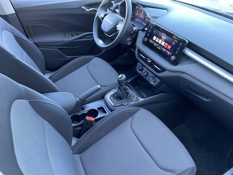 Škoda Fabia (2025) 1.0 MPI Selection - fotka 10 z 32