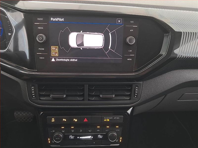 Volkswagen T-Cross (2019) 1.0 TSI - fotka 12 z 18